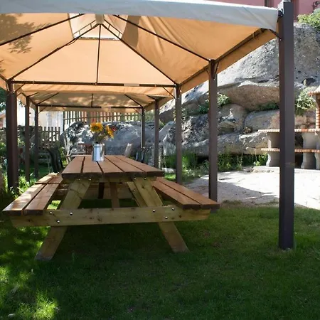 Hoyo De Lobos Hostel *